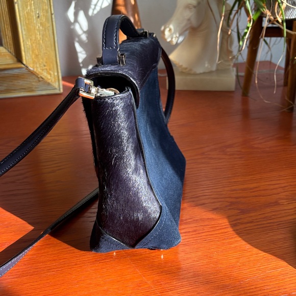 Elegant Black Leather Women's Bag - Picture 11 of 12